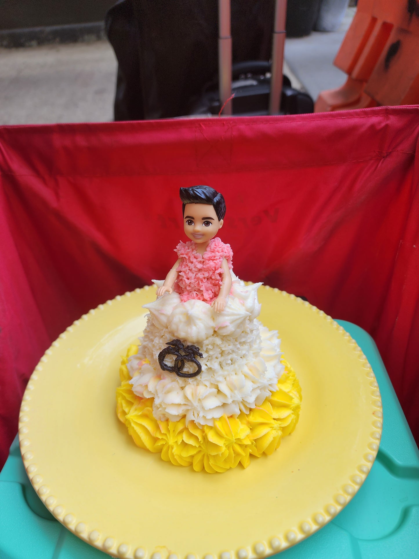 Red Velvet Rodney Dawlcake™ - Doll Cake